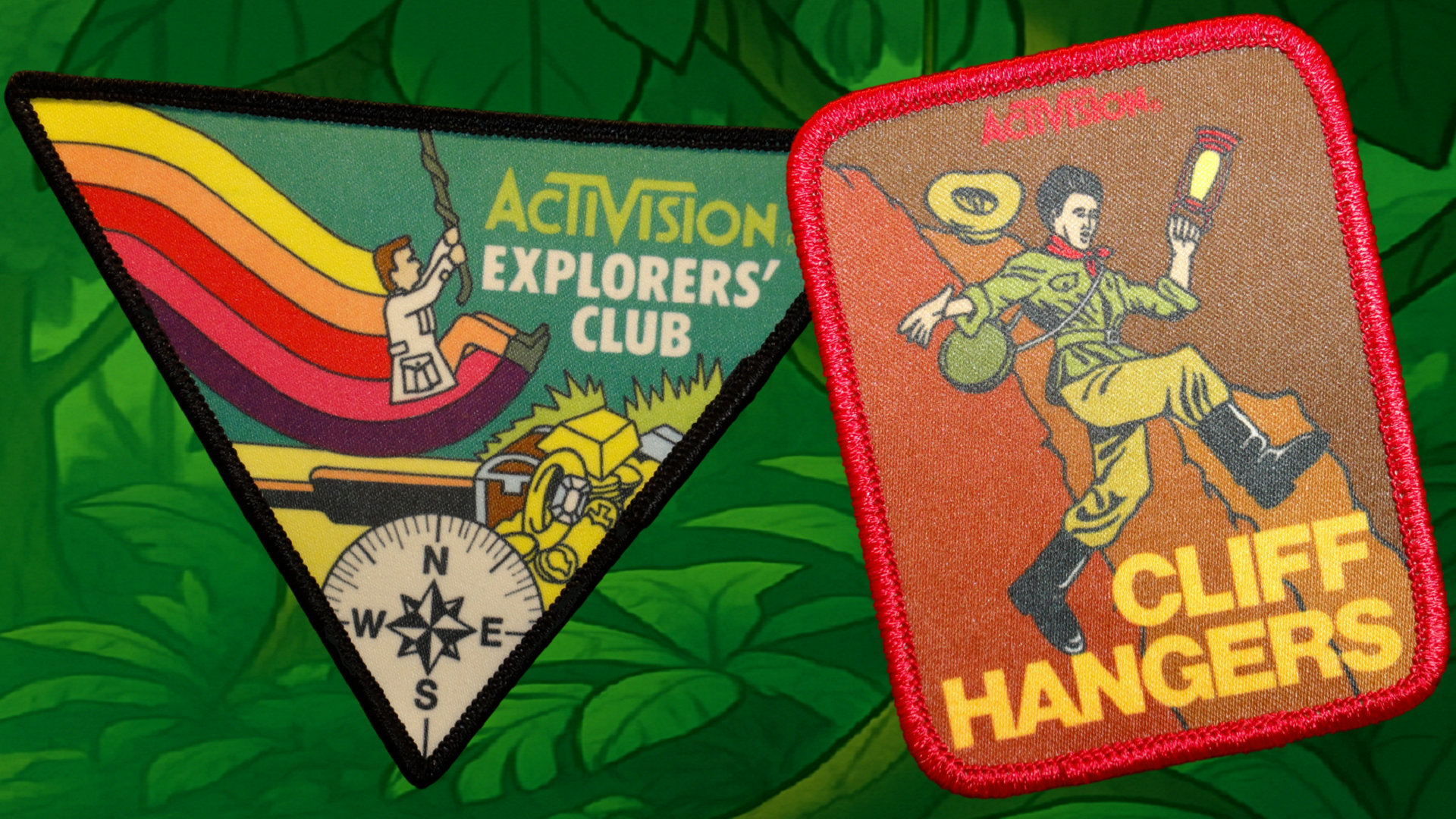 Die Aufnäher zu Pitfall! (links) und Pitfall 2 bekam, wer 20.000 beziehungsweise 99.000 Punkte schaffte und ein Beweisfoto an Activision schickte. (Quelle: Guido Frank)