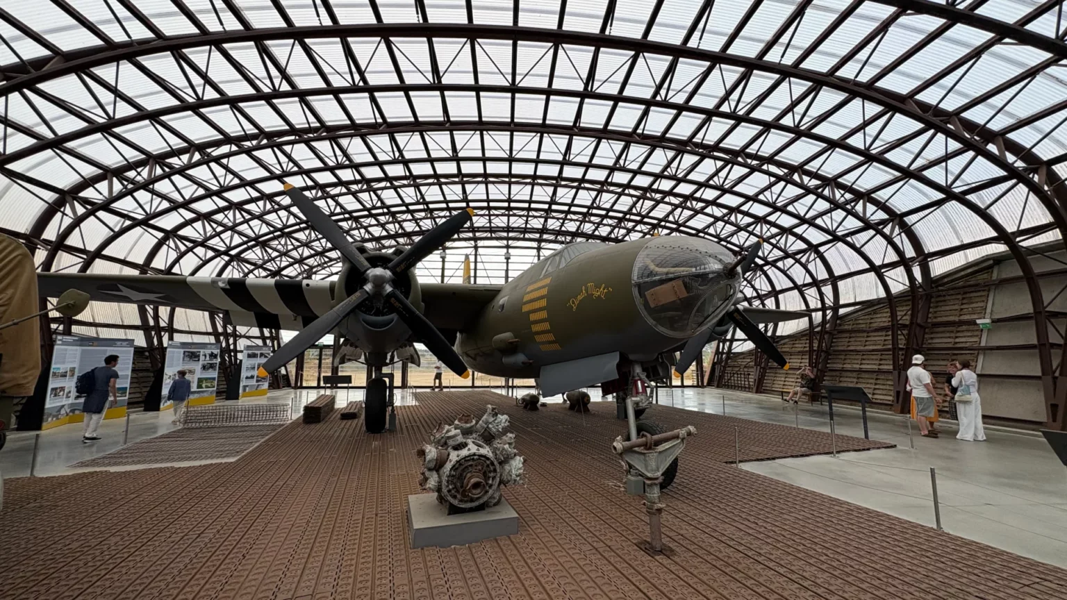 Geschichte zum Anfassen: Im Utah Beach Museum ist mit der „Dinah Might“ eine originale B-26 Marauder ausgestellt. Foto: André Eymann.