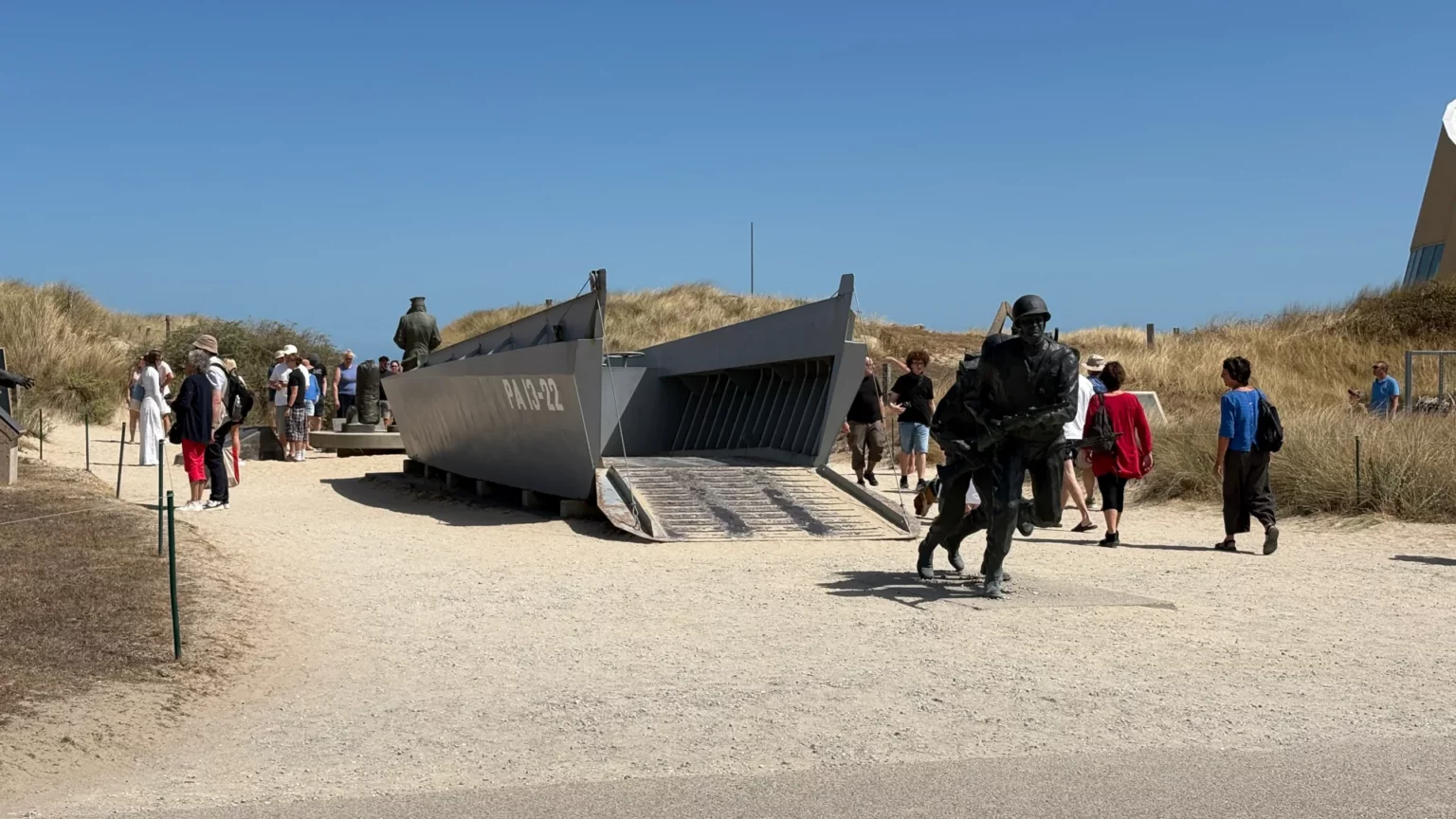Utah Beach im Sommer 2026: Heute erinnern Denkmäler und historische Exponate an die amerikanische Landung vom 6. Juni 1944. Foto: André Eymann.